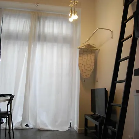 Luminous 20m² District Of Batignolles
