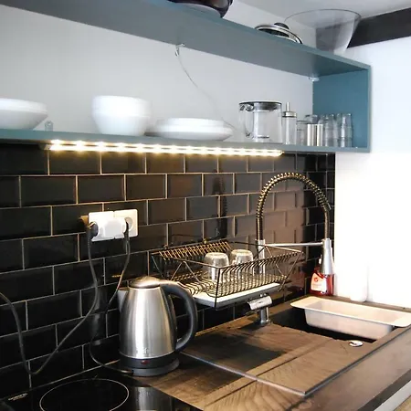 Apartment Luminous 20m² District Of Batignolles Paris