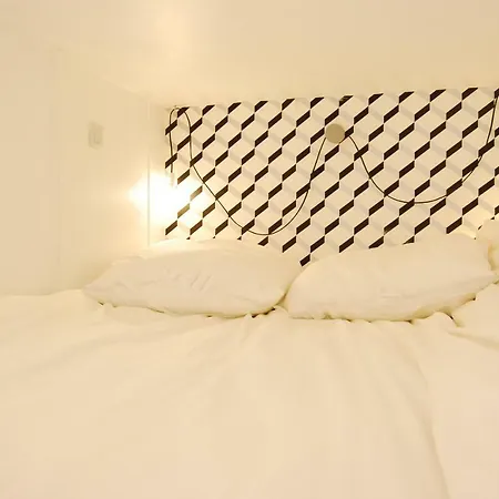 Luminous 20m² District Of Batignolles