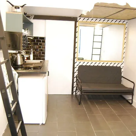 Apartment Luminous 20m² District Of Batignolles